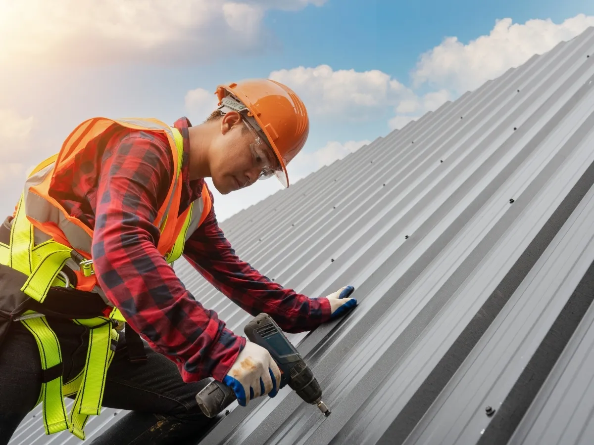 fall roofing maintenance